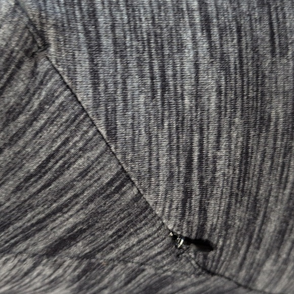 Lululemon Get Set Turtleneck Open Back Long Sleeve Shirt - Women's 4 - Picture 6 of 9